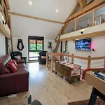 度假居 Moderne Et Renove Avec Carport Et Local A Au Calme Pres Des Vosges - Fr-1-589-342