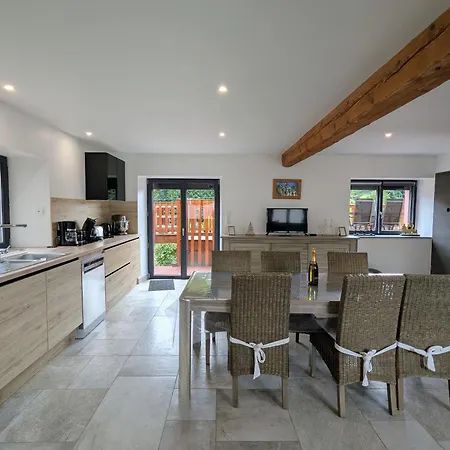 Prázdninový dům Moderne Et Renove Avec Carport Et Local A Au Calme Pres Des Vosges - Fr-1-589-342