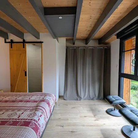 Moderne Et Renove Avec Carport Et Local A Au Calme Pres Des Vosges - Fr-1-589-342 * Vienville